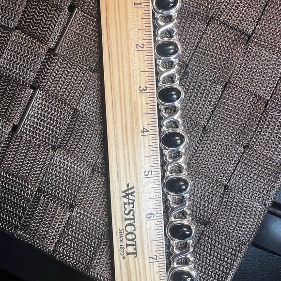 Women’s sterling and onyx bracelet nwot 7” - Picture 6 of 9